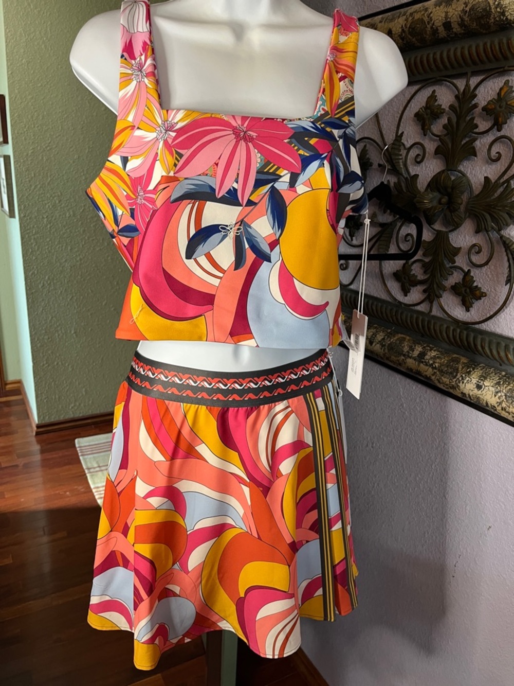 NWT Johnny Was Multicolor Retro Wave Two-Piece Skort Set Sz L
